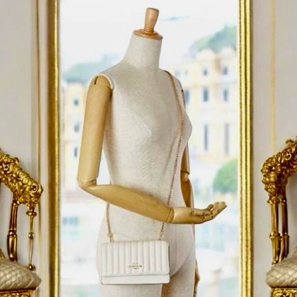 COACH Cream Linear Quilted Flap Belt Bag / Crossbody with Gold Chain - Picture 9 of 9